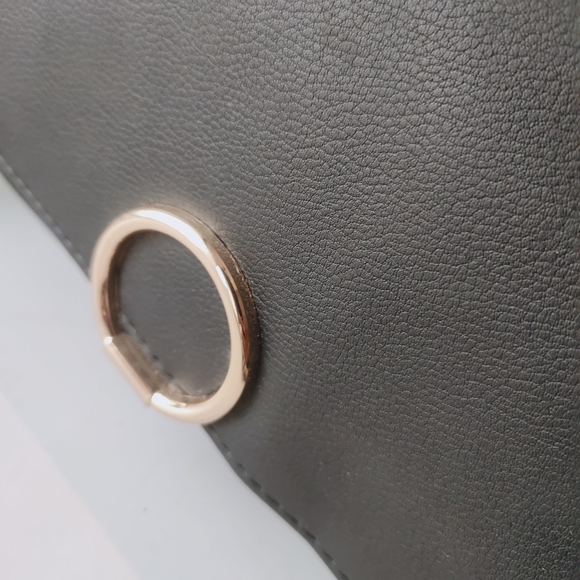 Pure leather imported Italy leather black solid sling bag - Picture 15 of 15